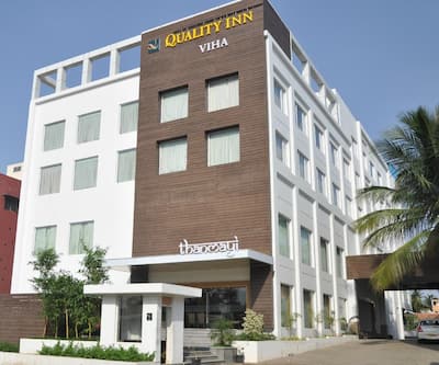 https://imgcld.yatra.com/ytimages/image/upload/t_hotel_yatra_city_desktop/v1432023932/Domestic Hotels/Hotels_ Kumbakonam/Quality Inn Viha/Overview.jpg